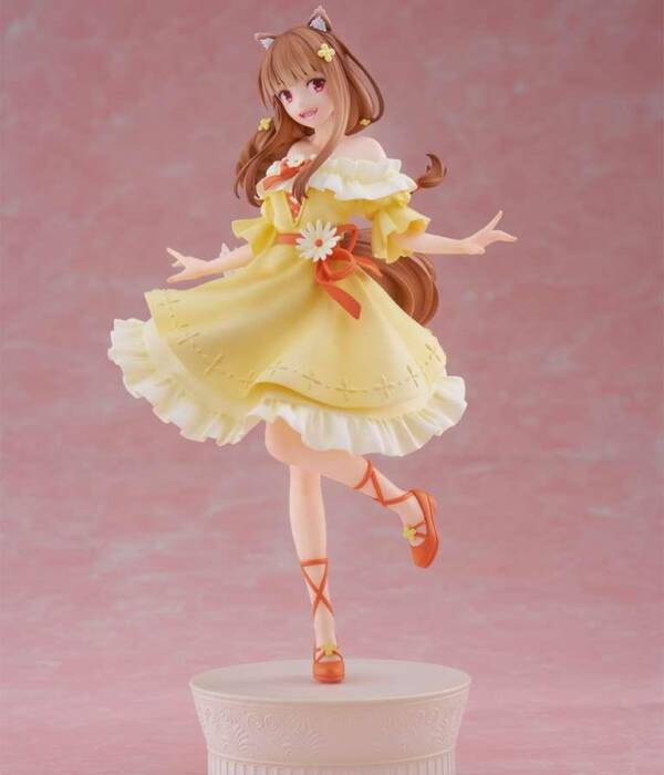 SPICE AND WOLF HOLO TENITOL FIGURE
